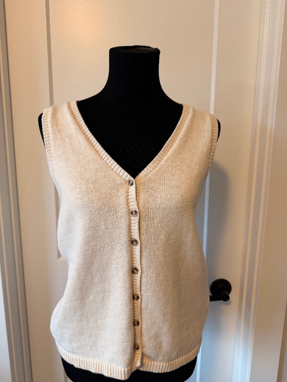 Sanctuary Cream Button Down Knit Sweater Vest Sleeveless Top